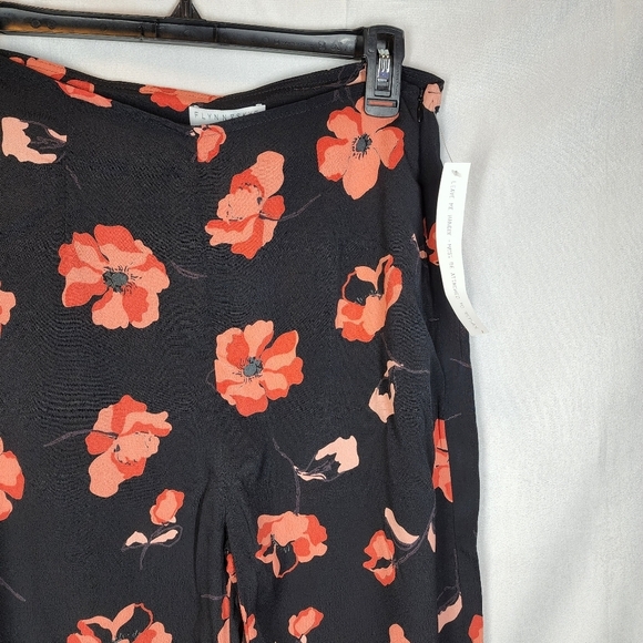 NWT Flynn Skye Black Coral Pink Floral Pants 100% Rayon Size Small - Picture 9 of 9